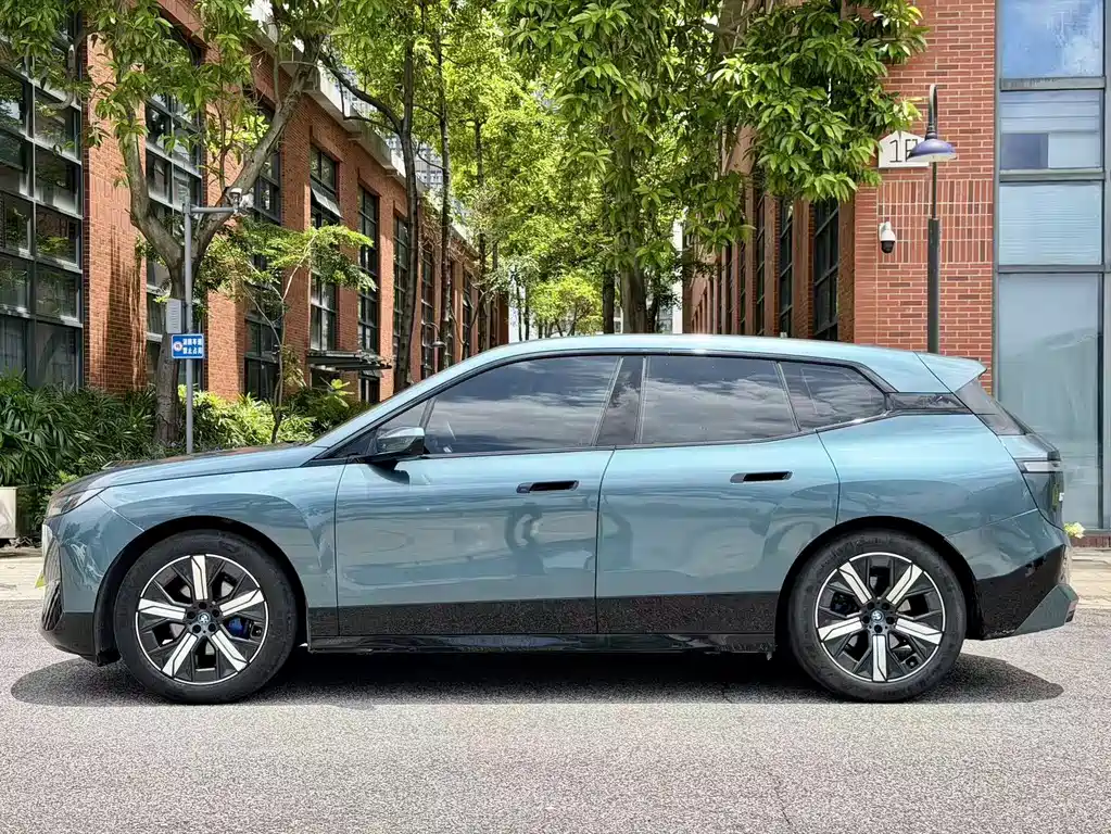 BMW iX — миниатюра 6