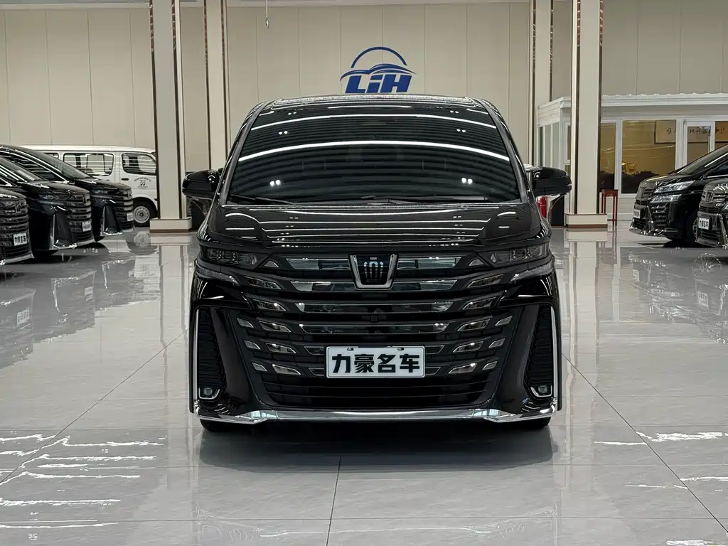 Toyota Vellfire — миниатюра 2