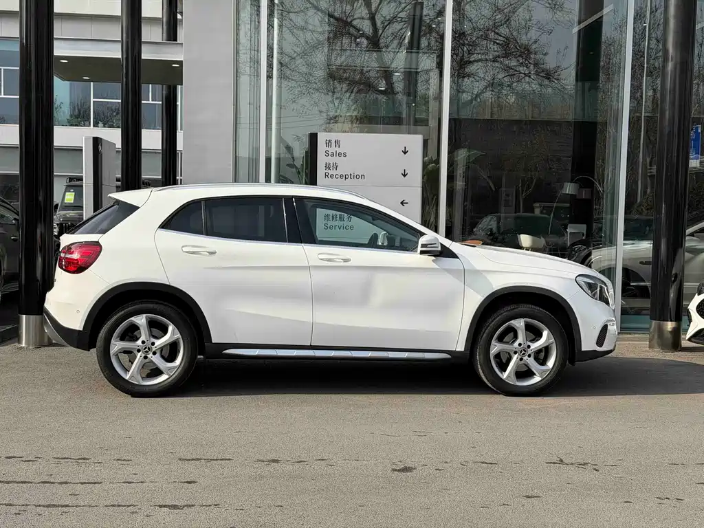 Mercedes-Benz GLA — миниатюра 4