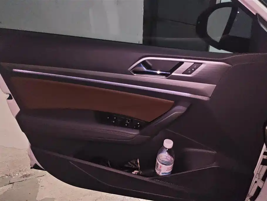 Volkswagen Lavida 2019 280TSI DSG Luxury VI