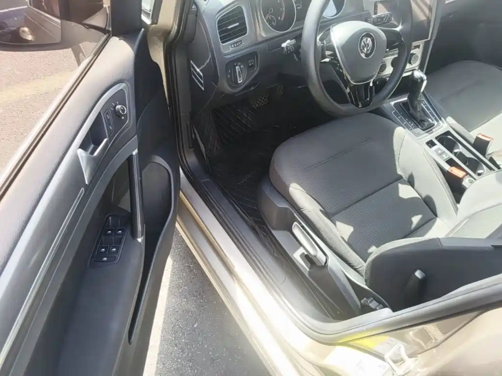 Volkswagen Golf — миниатюра 16