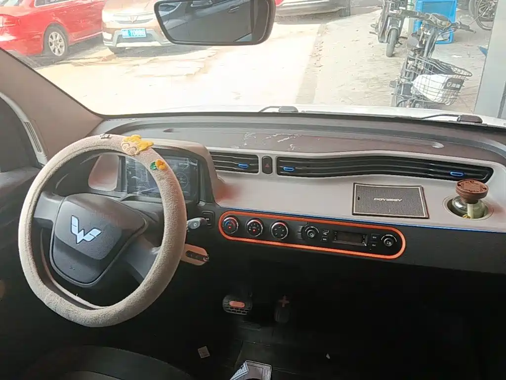 Wuling MINIEV — миниатюра 10