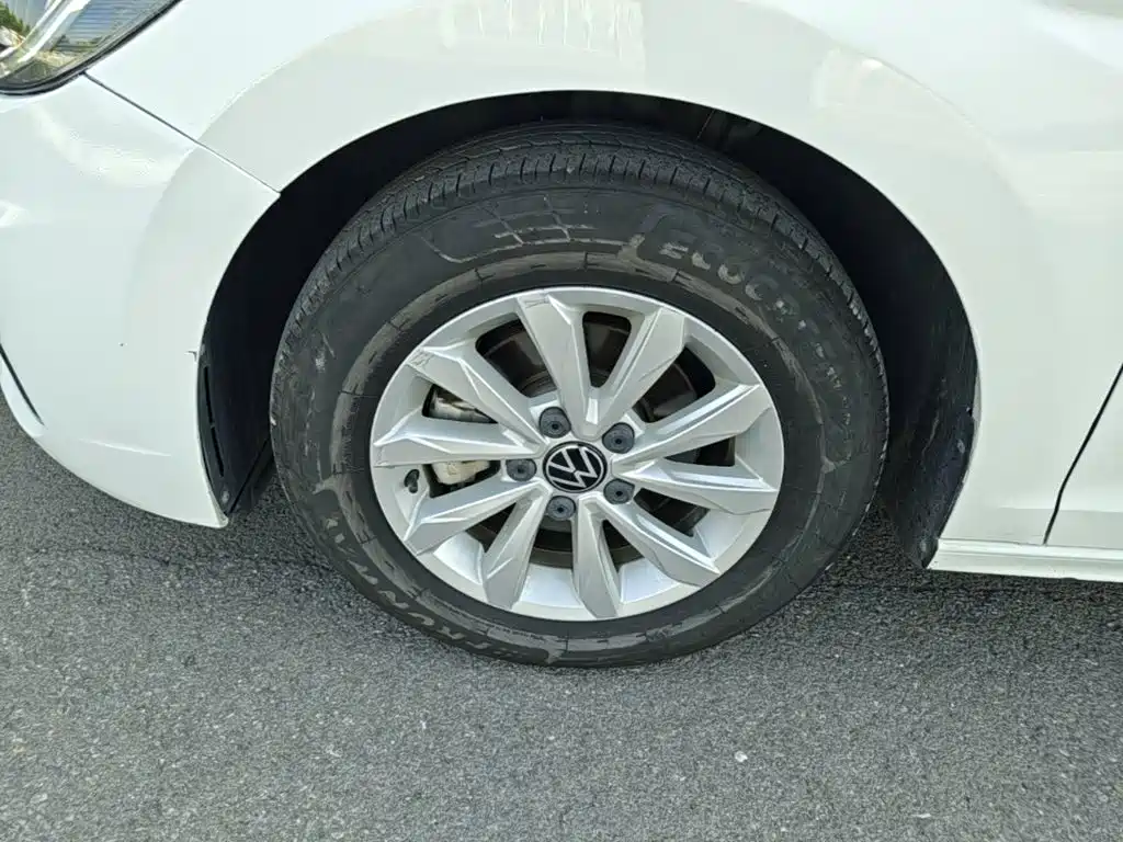 Volkswagen Bora — миниатюра 23