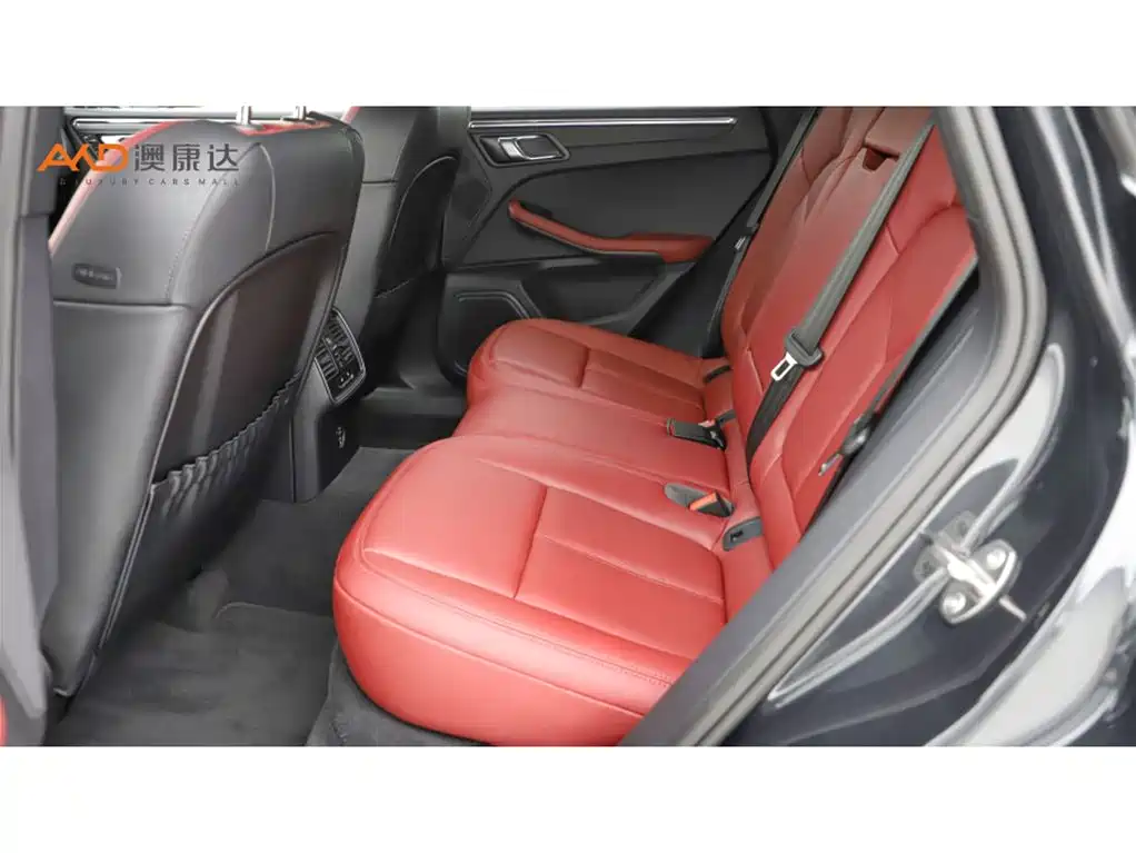 Porsche Macan — миниатюра 7