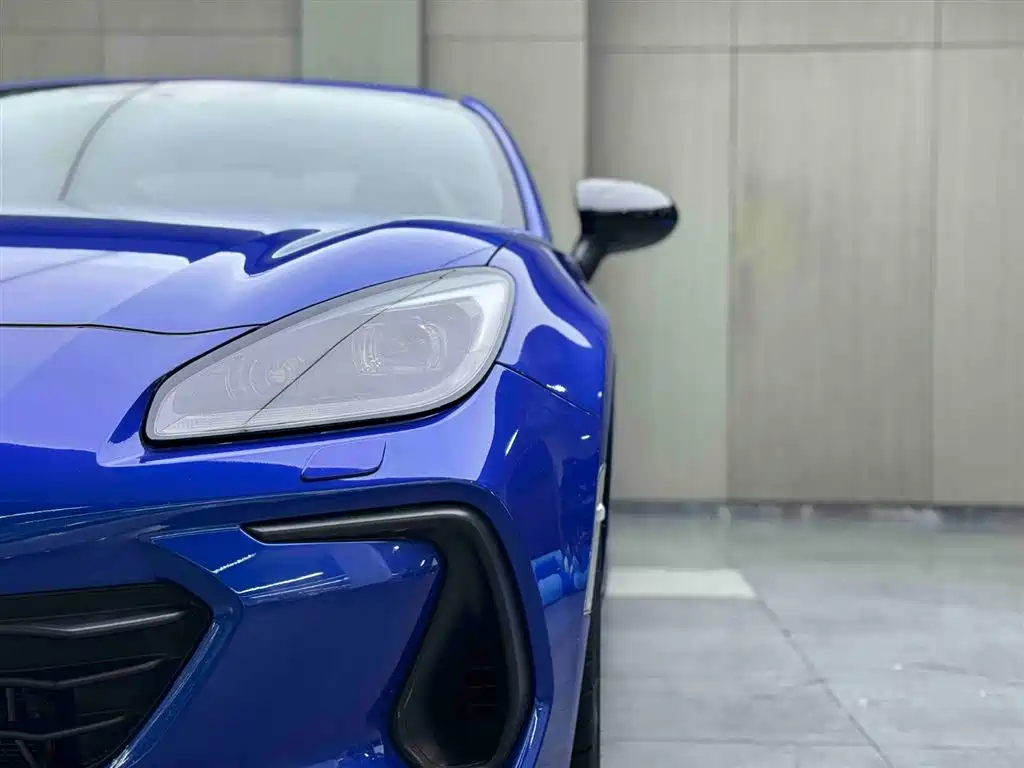 Subaru BRZ 2.4L Manual 10th Anniversary Commemorative Edition, фото 8