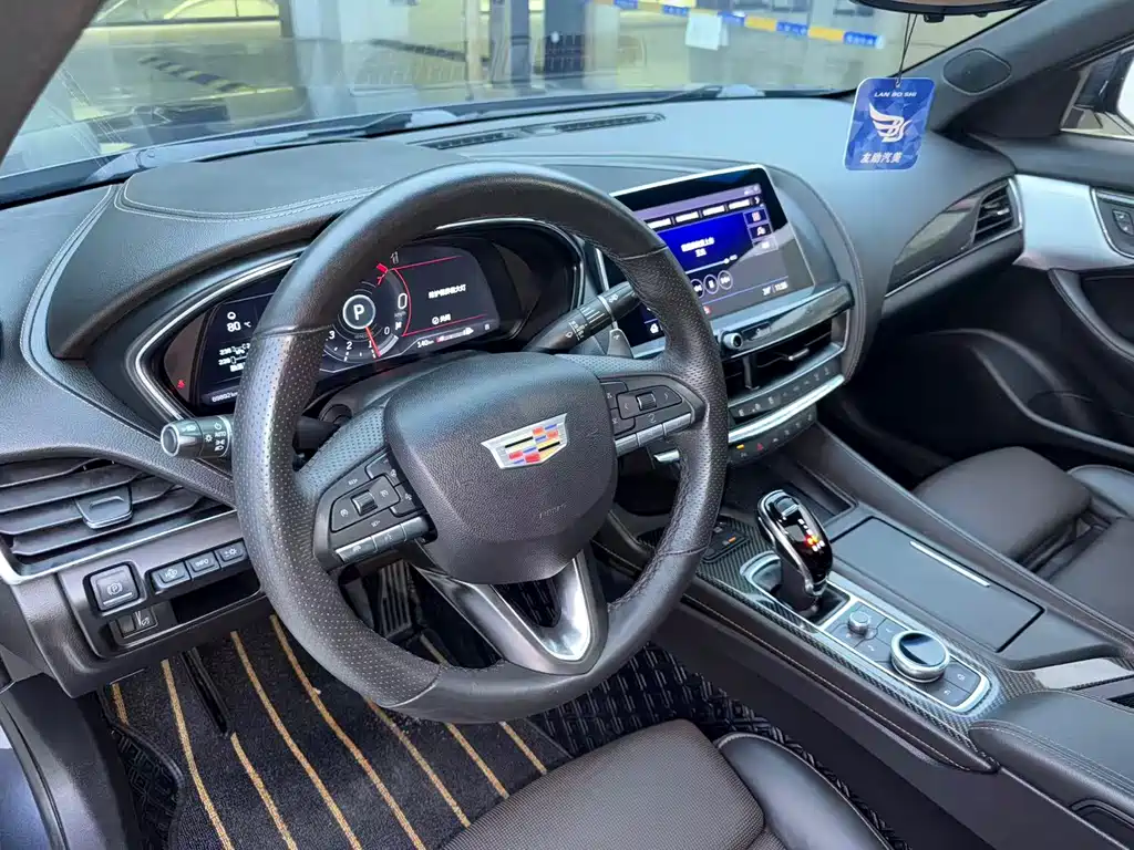 Cadillac CT5 2023 28T