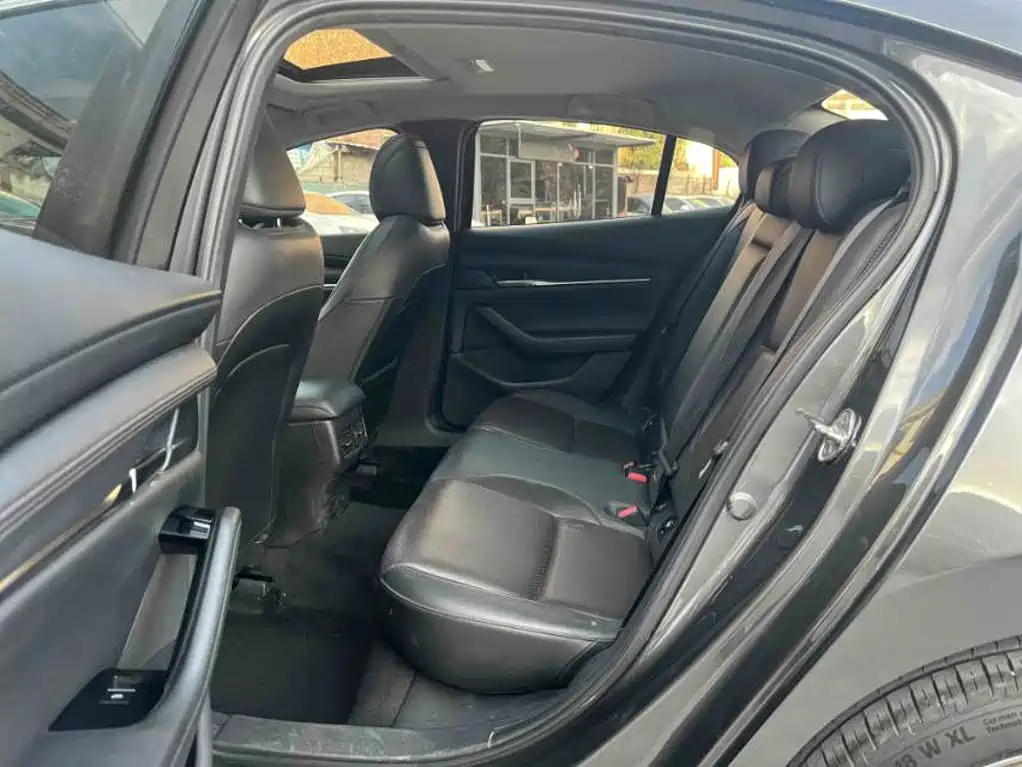 Mazda 3 Axela — миниатюра 4