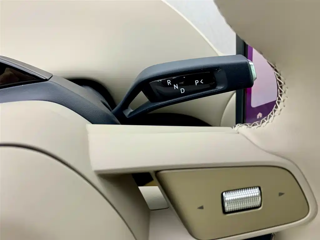 XIAOMI CAR XIAOMI YU7