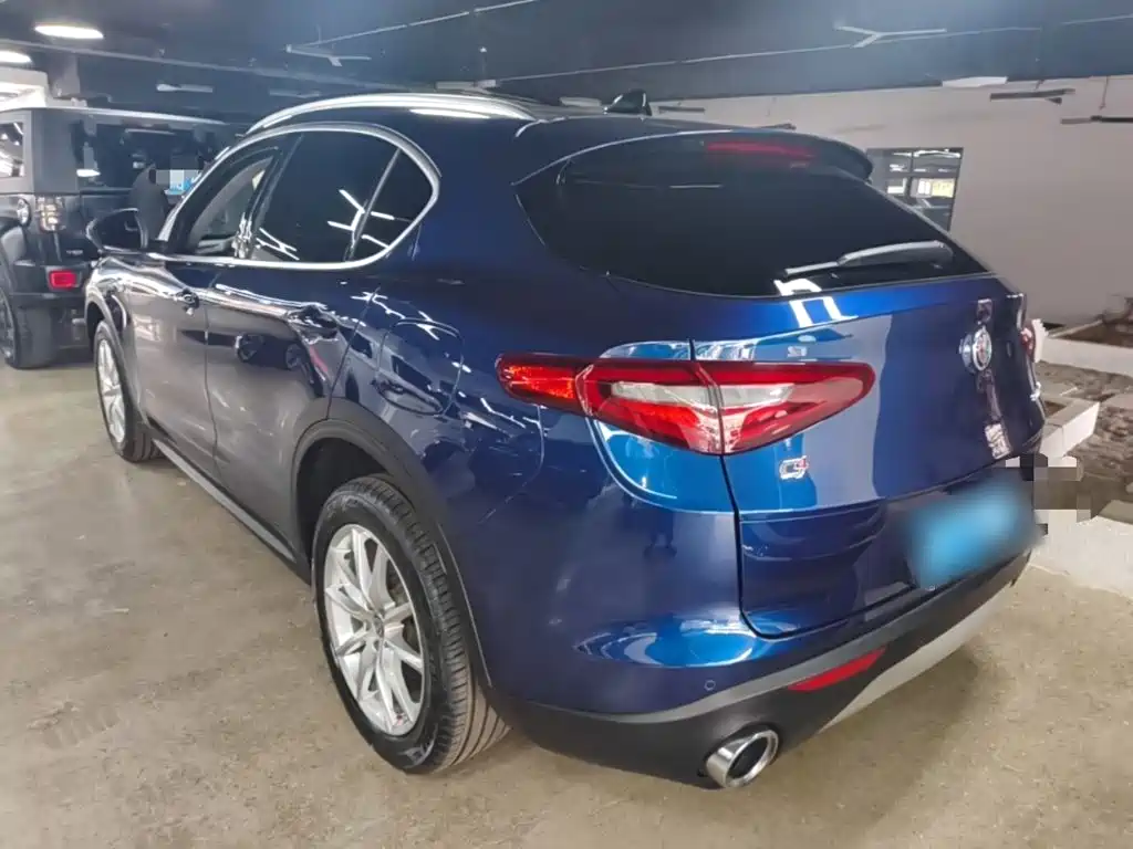 Alfa Romeo Stelvio — миниатюра 5