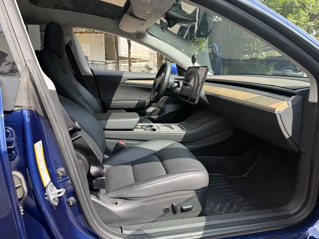 Tesla Model 3 — фотографии объявления, Фото 7