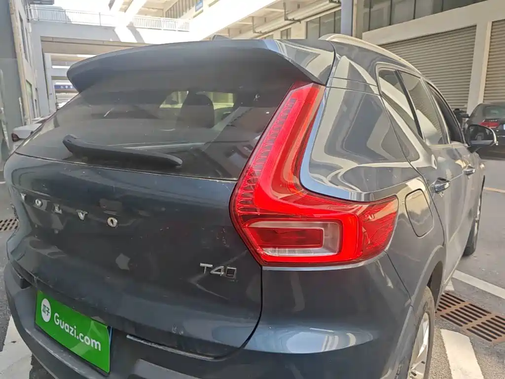 Volvo XC40 — миниатюра 8