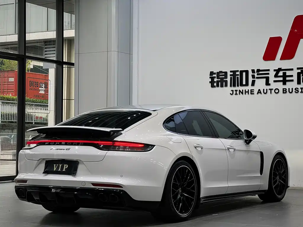 Porsche Panamera — миниатюра 5