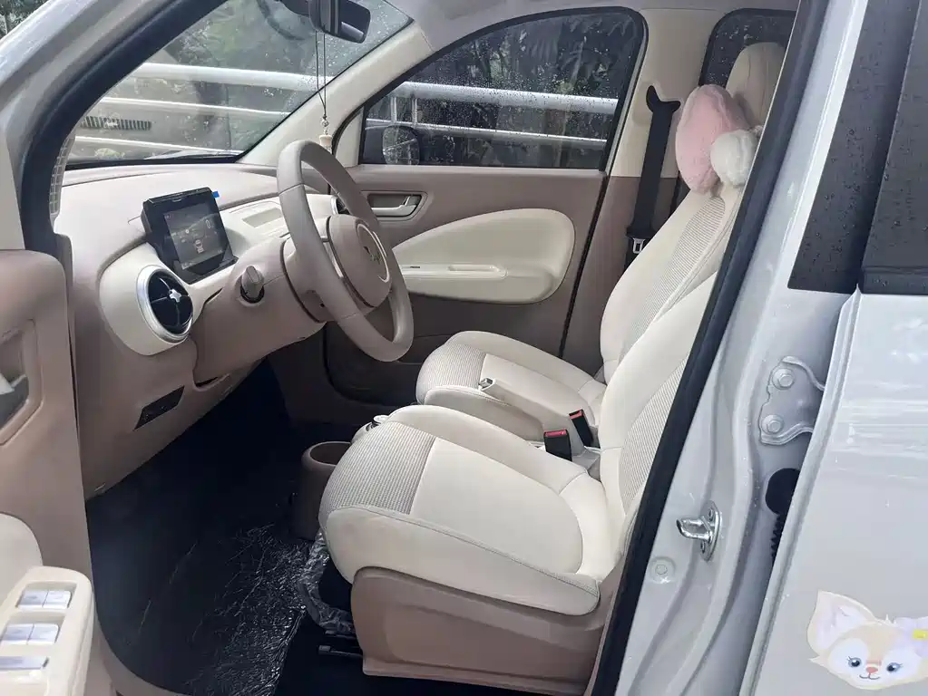 Wuling MINIEV — миниатюра 4