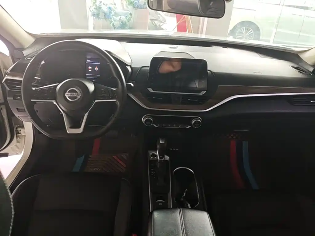 Nissan Teana — миниатюра 10