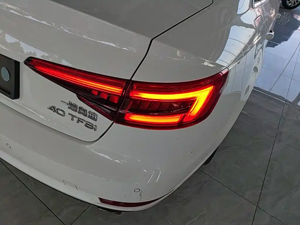 Audi A4L — миниатюра 8