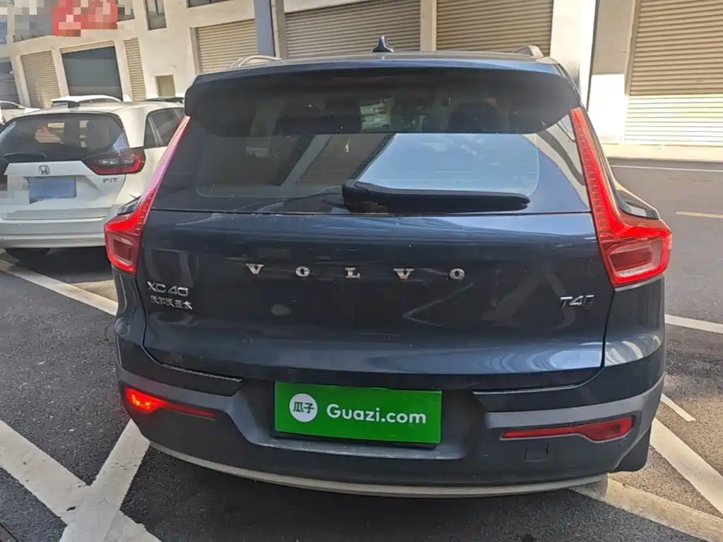 Volvo XC40 — миниатюра 6