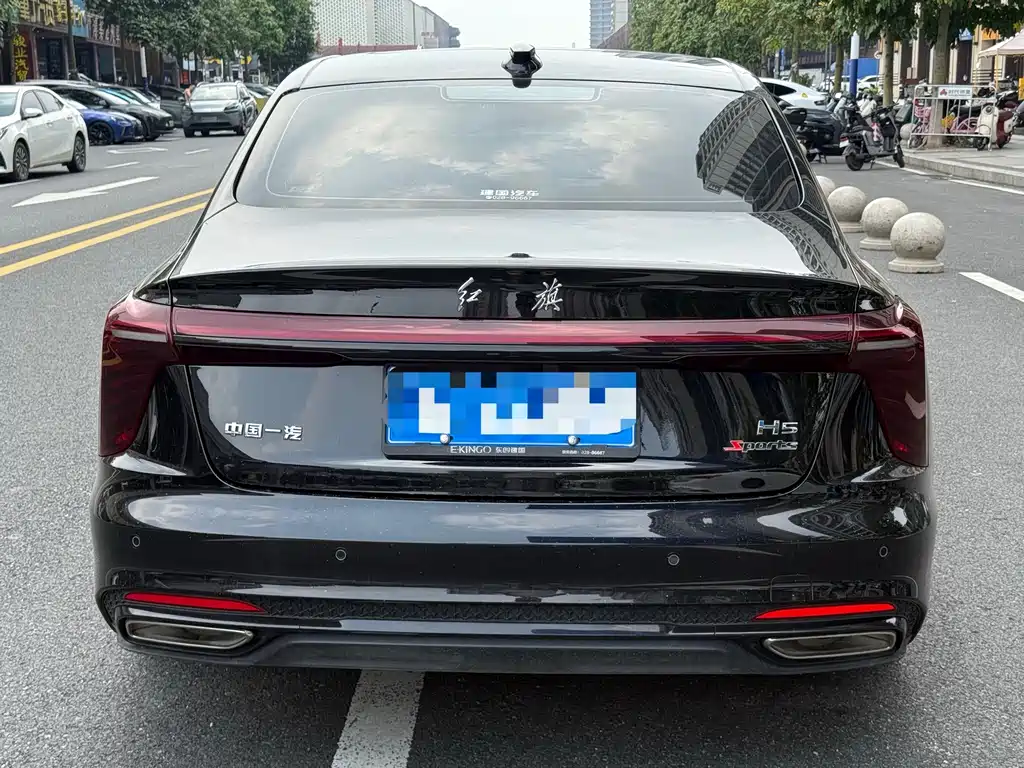 Hongqi Hongqi H5 — миниатюра 9
