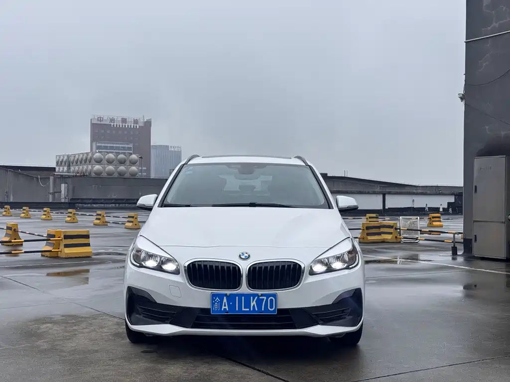 BMW 2 серии 2 2018 218i Fashion
