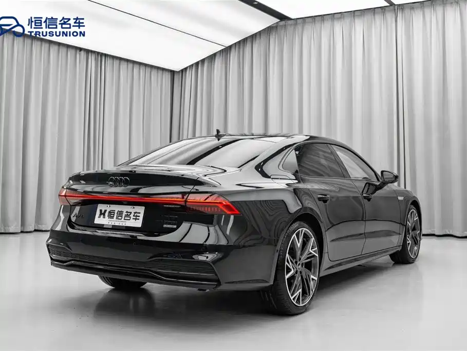 Audi A7L 2024 45 TFSI quattro S-line