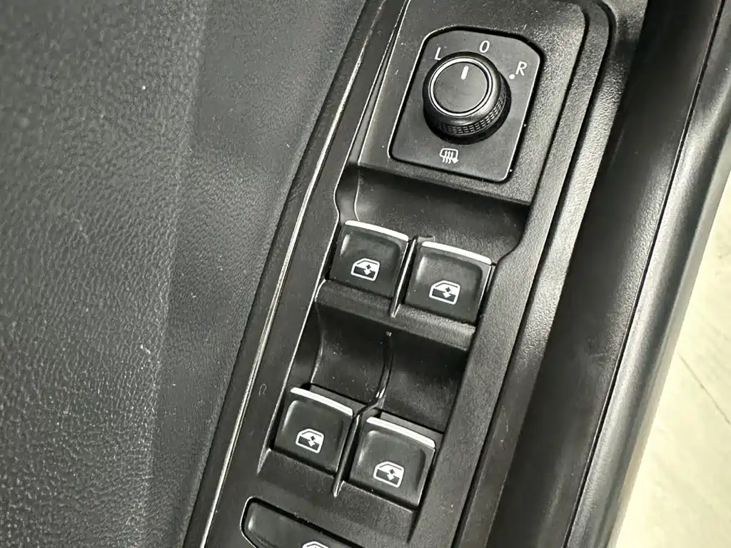 VOLKSWAGEN T ROC EXPLORING SONGS