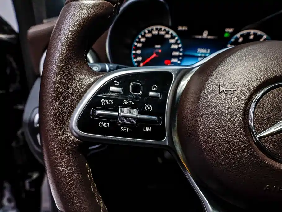 Mercedes-Benz GLC — миниатюра 15