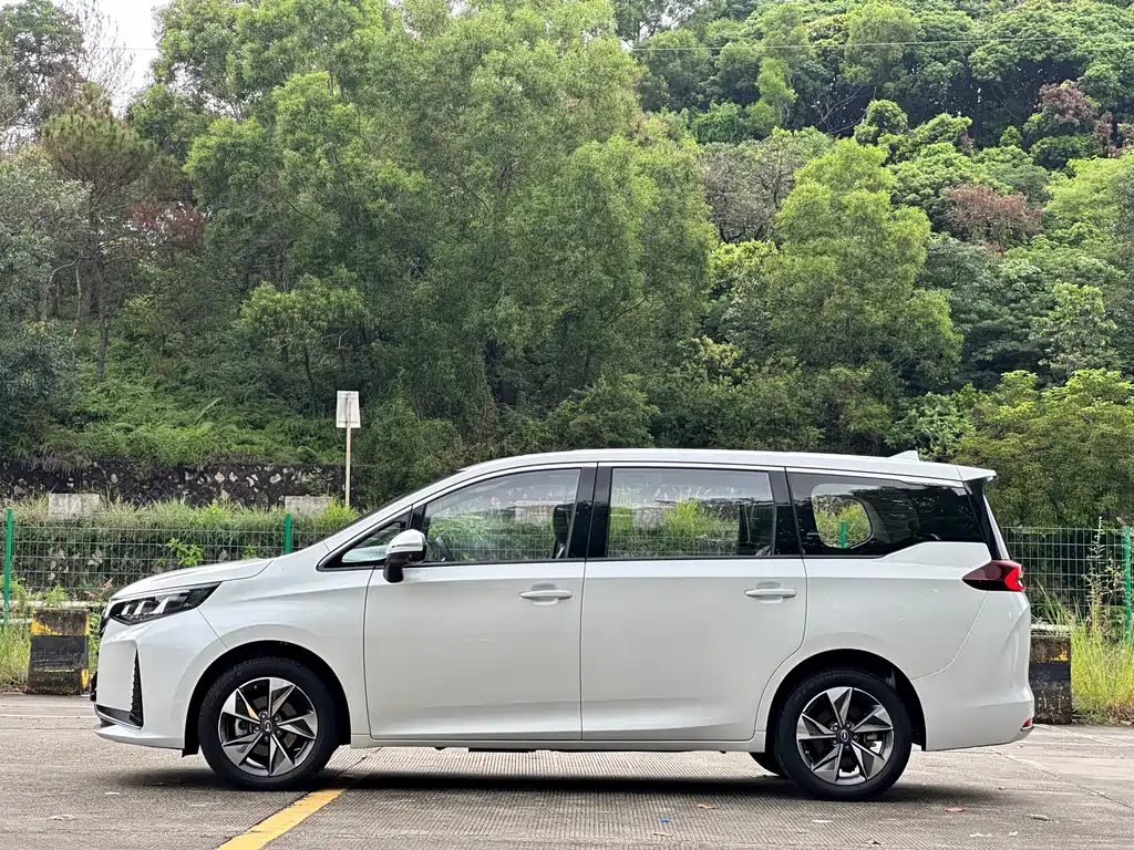 GAC Motor Trumpchi M6 — миниатюра 16