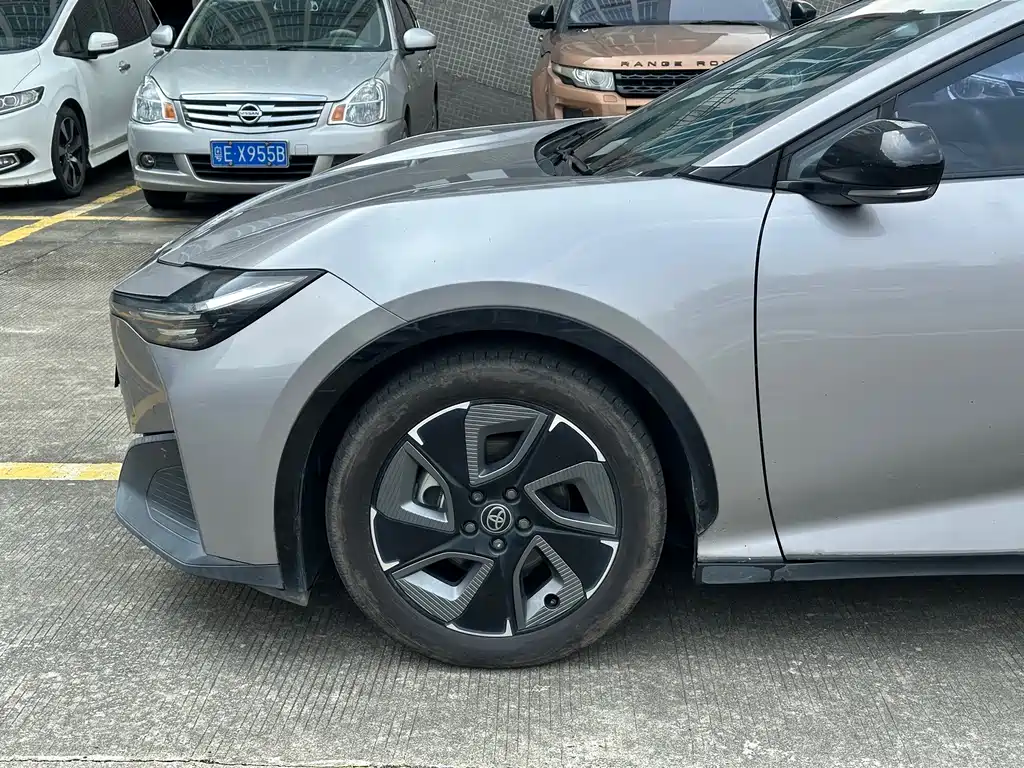 Toyota bZ3 — миниатюра 6