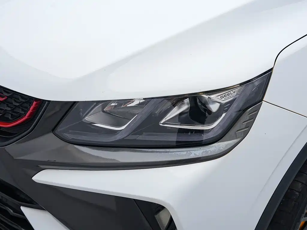 Geely Binyue — миниатюра 23