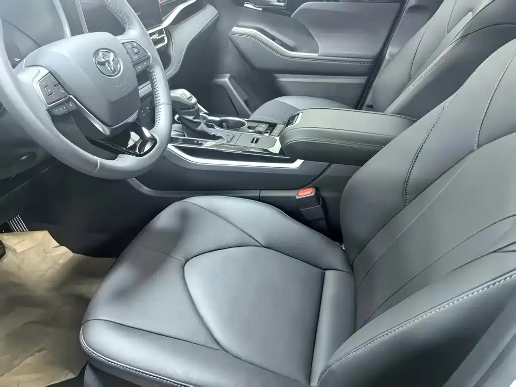 Toyota Highlander 2026 2.5L Elite 7 мест