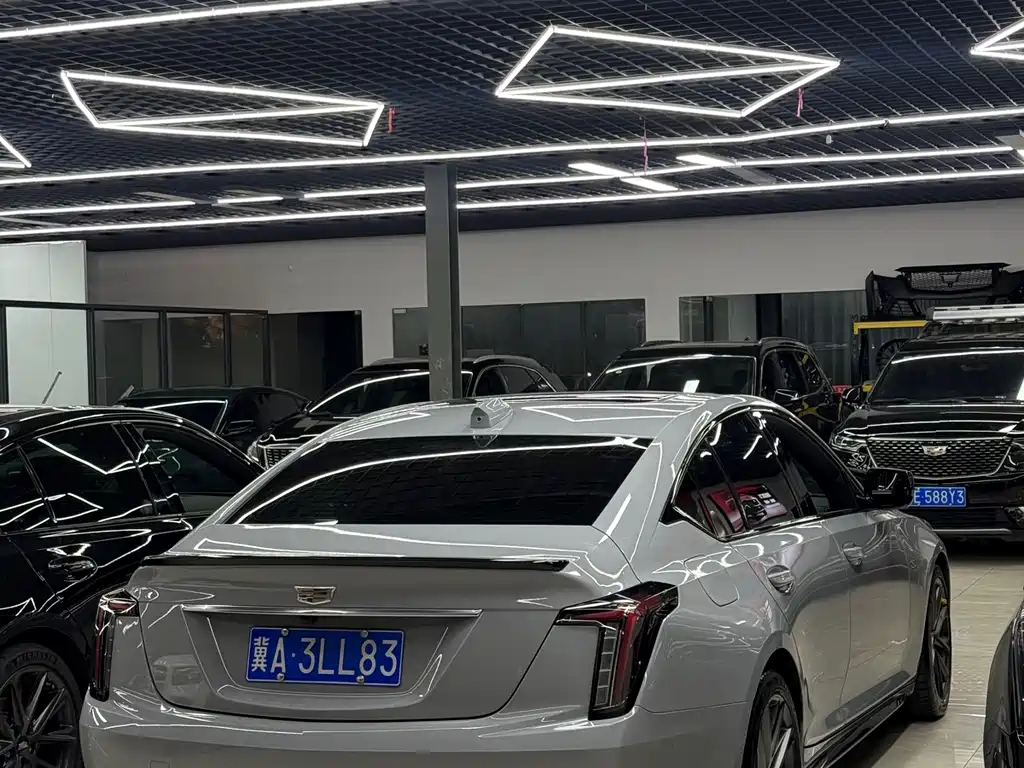 Cadillac CT5 — миниатюра 5