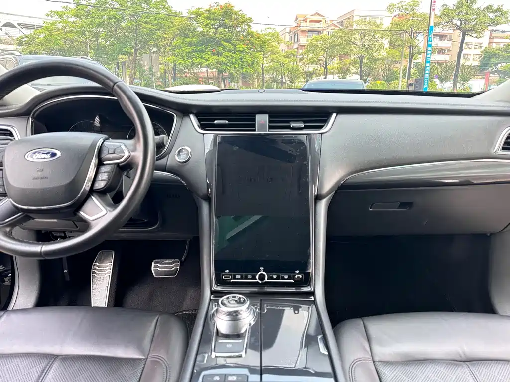 Ford Taurus — миниатюра 13