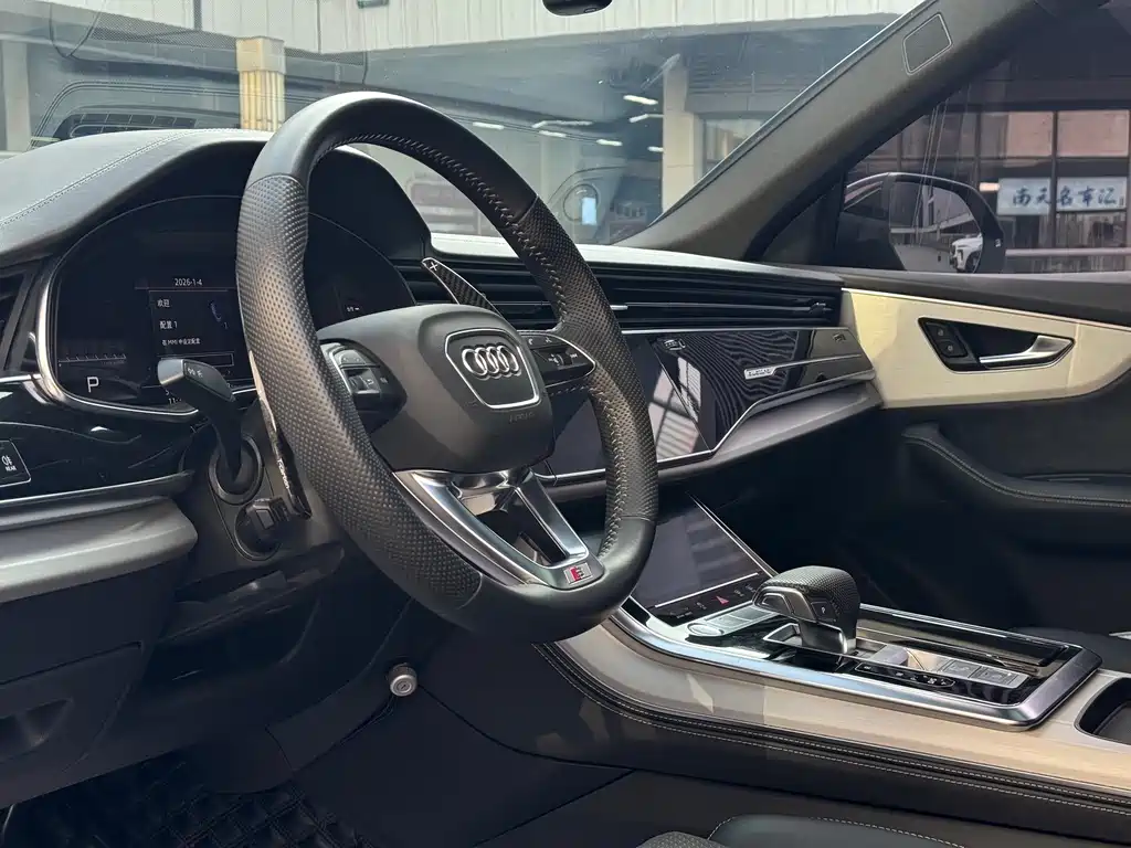 Audi Q8 2019 55 TFSI Premium