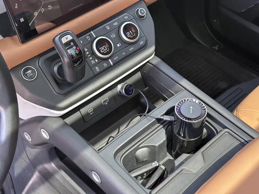 Land Rover Defender — миниатюра 6