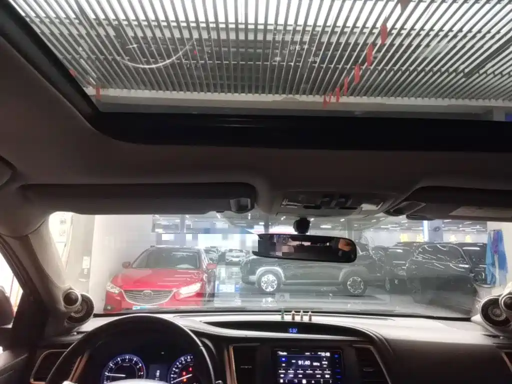 Toyota Highlander — миниатюра 18