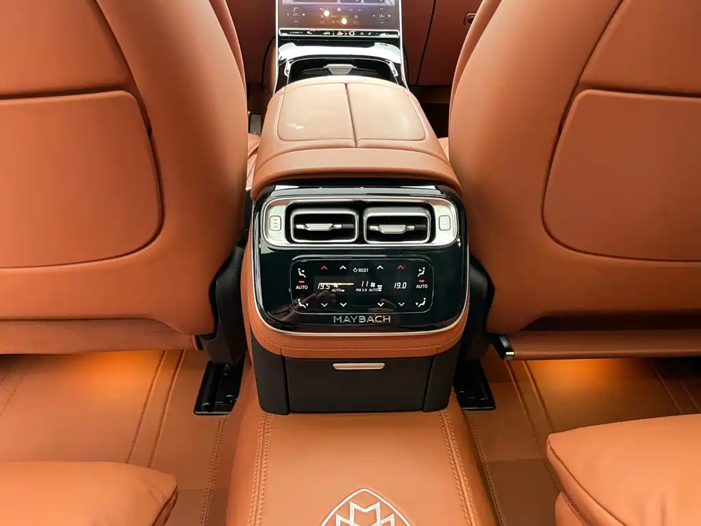 Mercedes-Benz S-Class — миниатюра 16