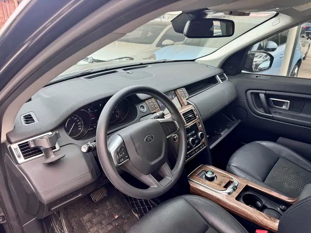 Land Rover Discovery Sport — миниатюра 3