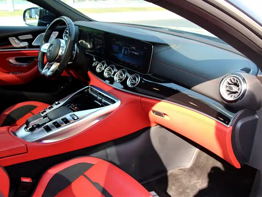 MERCEDES-BENZ AMG GT