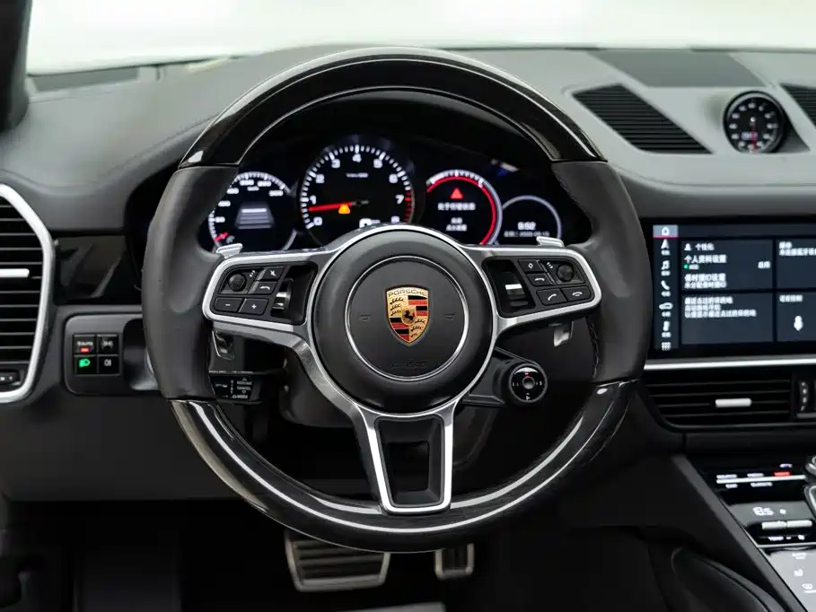 Porsche Cayenne — миниатюра 16