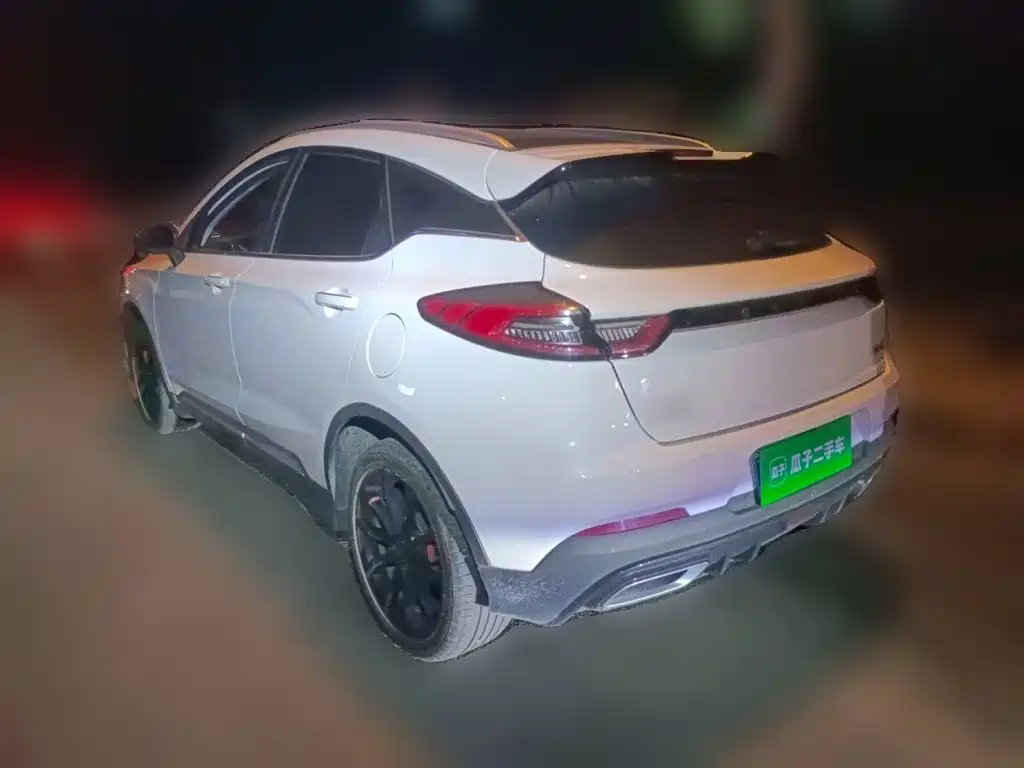 Geely Emgrand S — миниатюра 6