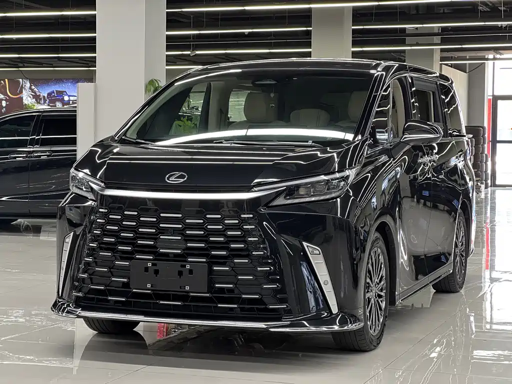 Lexus LM 2024
