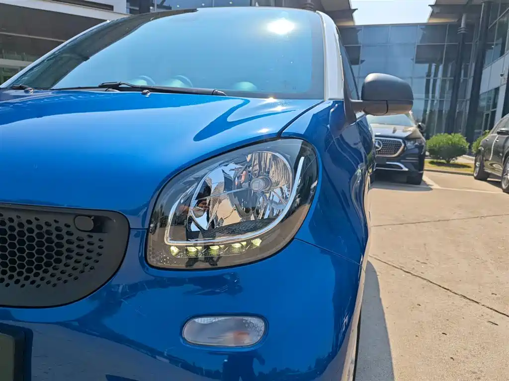 smart Smart Fortwo — миниатюра 9