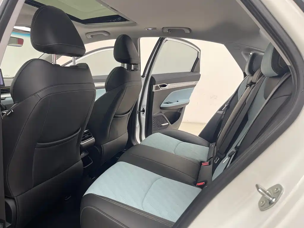 GEELY AUTOMOBILE EMGRAND L