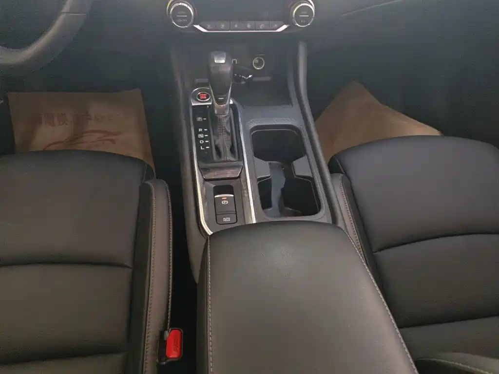 Nissan Sylphy — миниатюра 14