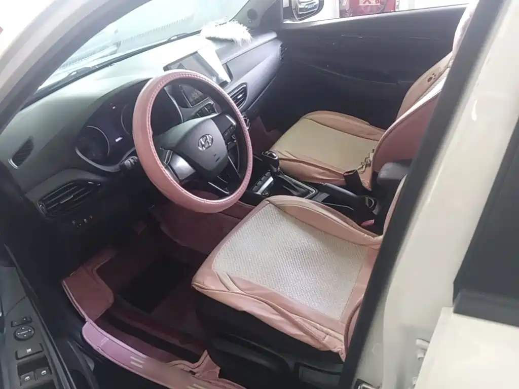 Hyundai Elantra — миниатюра 15