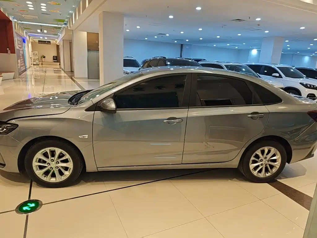 Chevrolet Monza — миниатюра 4