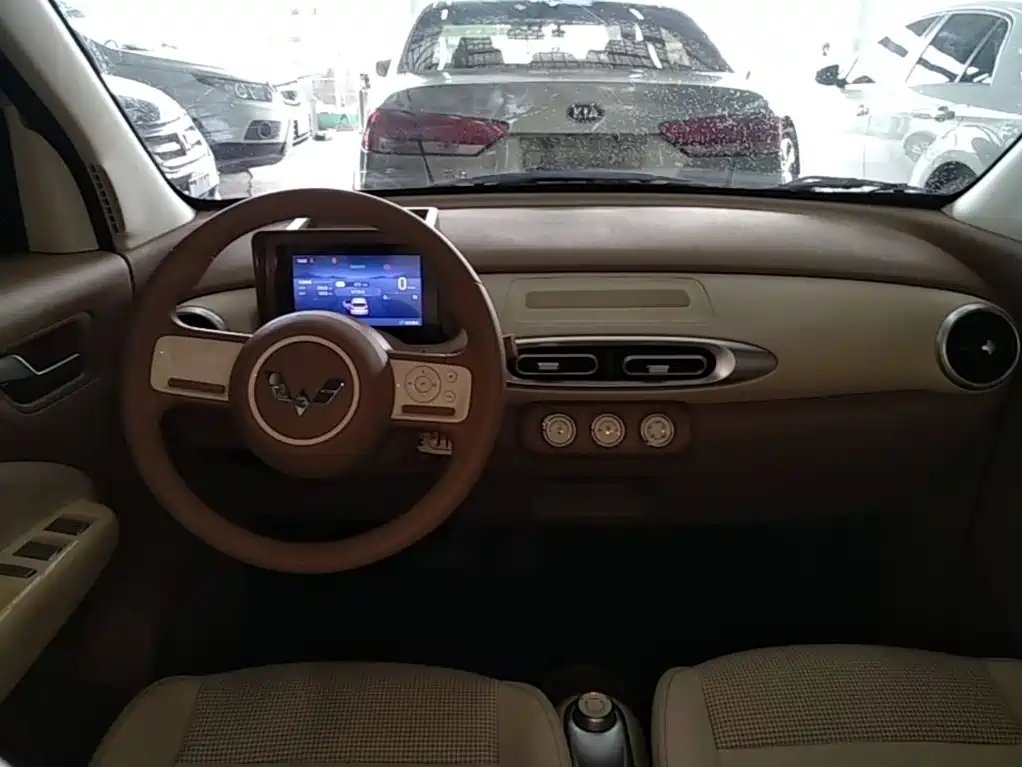 Wuling MINIEV — миниатюра 10