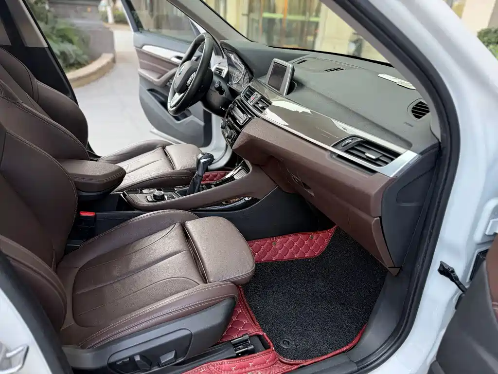 BMW X1 — миниатюра 6