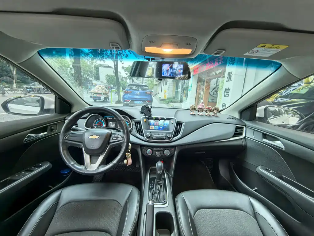 Chevrolet Cavalier — миниатюра 10