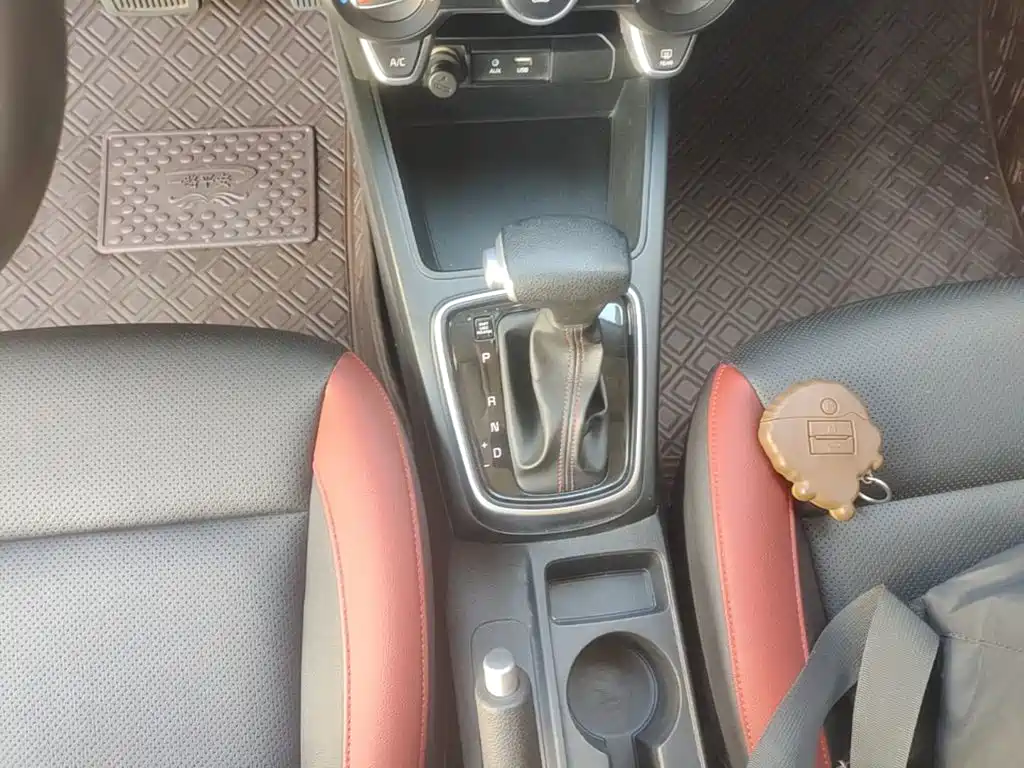 Kia KX Cross — миниатюра 14
