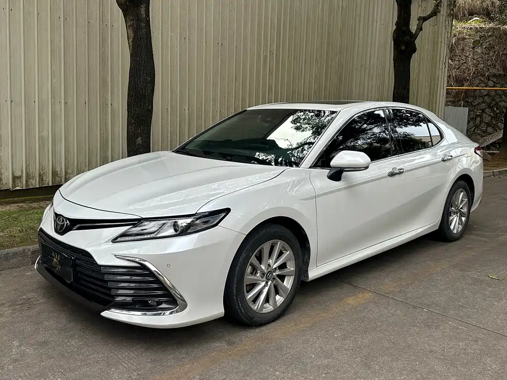 Toyota Camry 2022